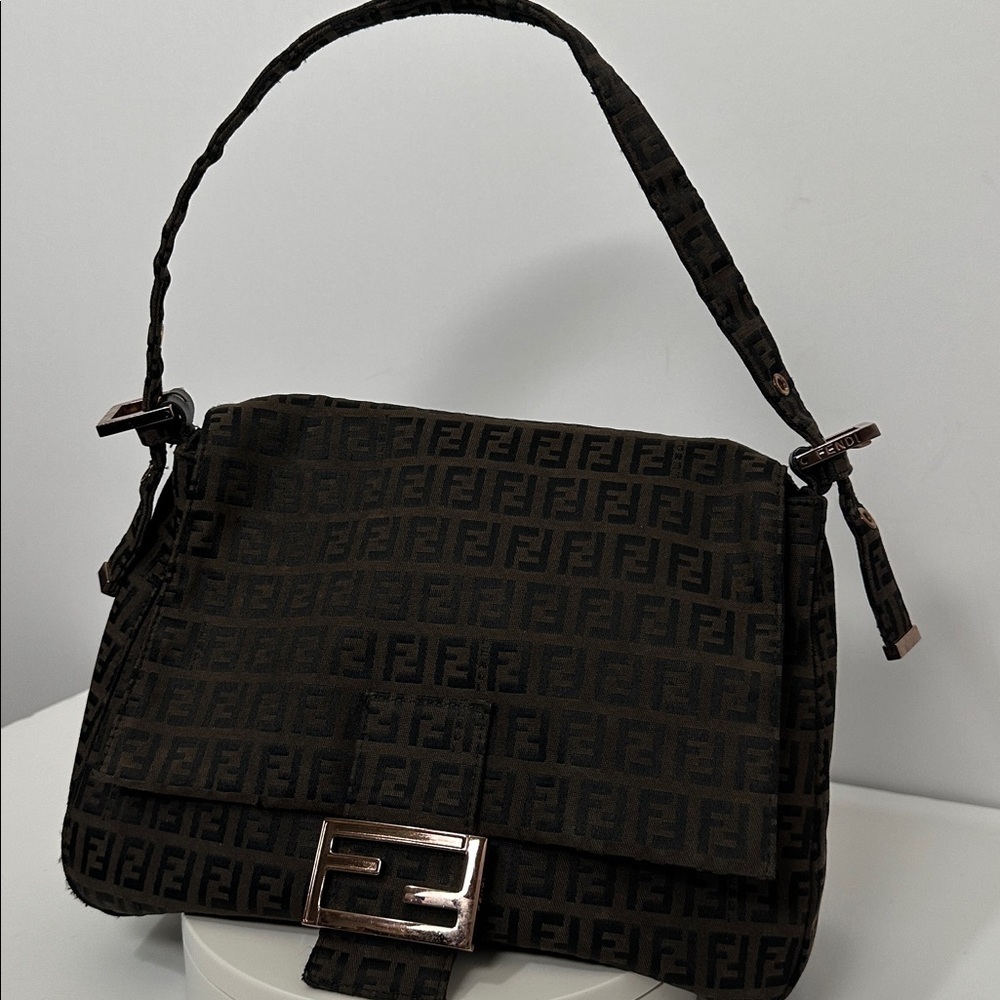 💯Authentic Fendi Mamma Baguette Bag🍀 - Picture 17 of 17
